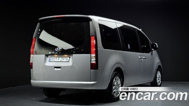 Hyundai Staria 2024 — Şəkil 2/20
