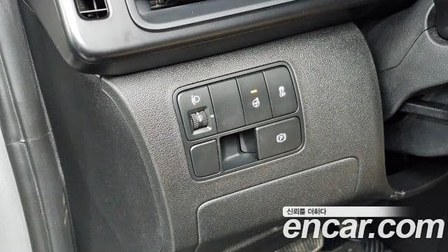 Hyundai Staria 2024 — Şəkil 16/20