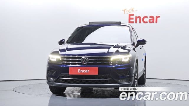 Volkswagen Tiguan 2018 — ფოტო 3/20
