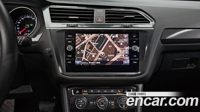 Volkswagen Tiguan 2018 — фото 14 из 20