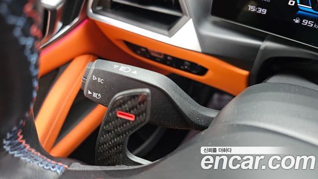 BMW M4 2023 — Photo 33/34