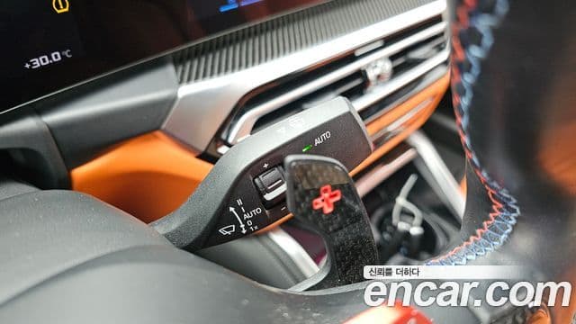 BMW M4 2023 — Photo 18/34