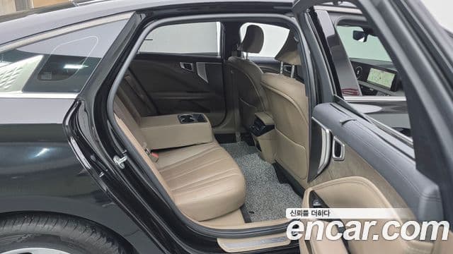 Kia K8 2022 — фото 11 из 20