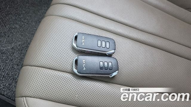 Kia K8 2022 — фото 18 из 20