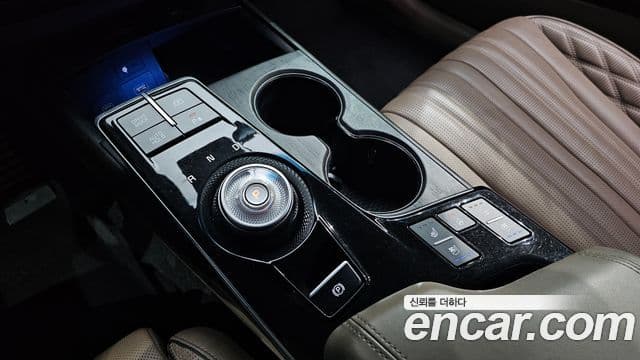 Kia K8 2023 — Şəkil 9/20
