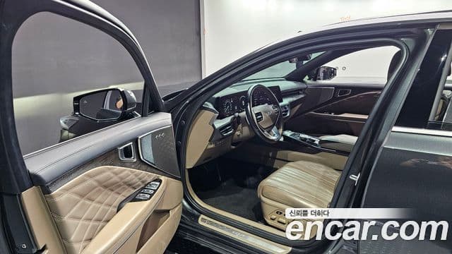 Kia K8 2023 — Şəkil 10/20