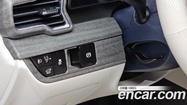 Kia Sportage 2022 — ფოტო 18/20