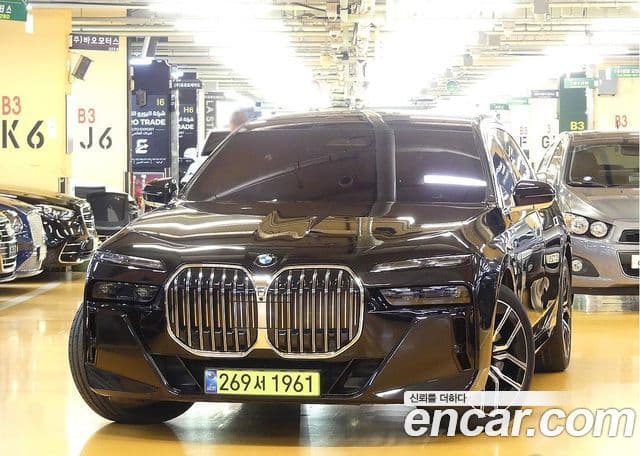 BMW 7 Series 2025 — ფოტო 2/20