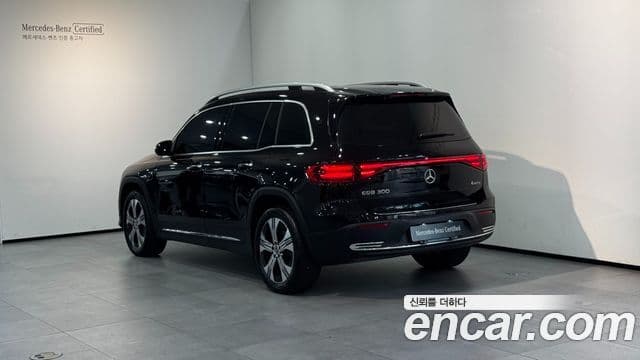Mercedes-Benz EQB 2025 — ფოტო 5/17