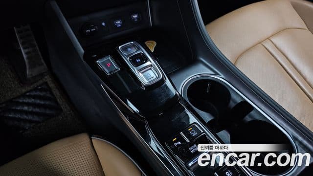 Hyundai Sonata 2020 — ფოტო 9/20
