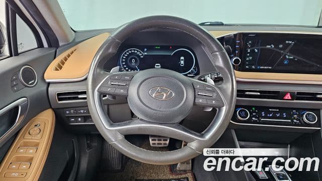 Hyundai Sonata 2020 — ფოტო 13/20