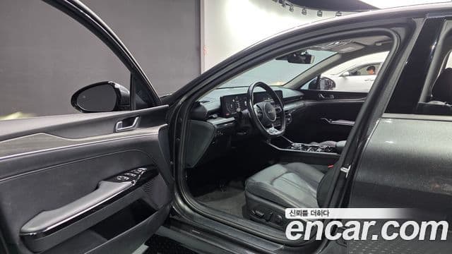 Kia K5 2024 — Şəkil 10/20