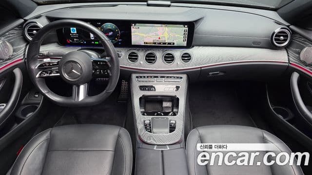 Mercedes-Benz E-Class 2022 — ფოტო 7/20