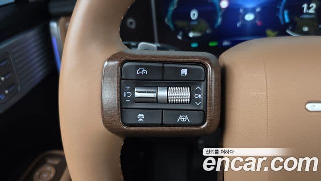 Hyundai Santa Fe 2025 — ფოტო 16/20