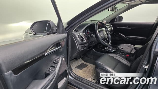 Kia Seltos 2020 — фото 10 из 20