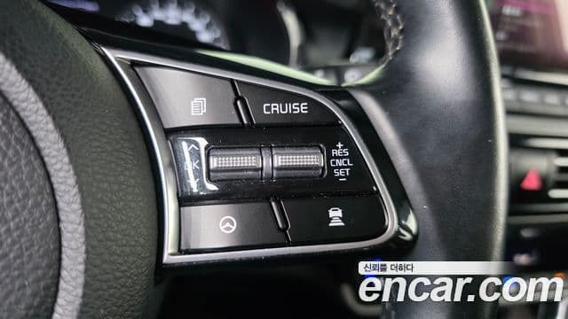 Kia Seltos 2020 — ფოტო 19/20