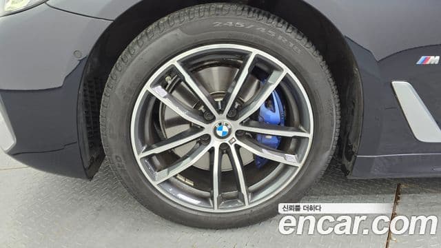 BMW 5 Series 2022 — фото 5 из 20