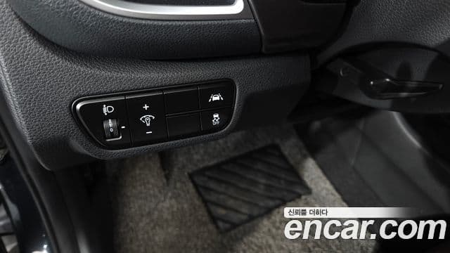 Kia Seltos 2019 — Şəkil 19/20