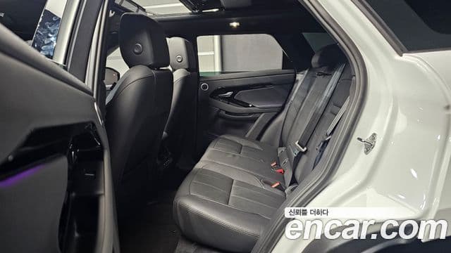 Land Rover Range Rover Evoque 2025 — ფოტო 12/20