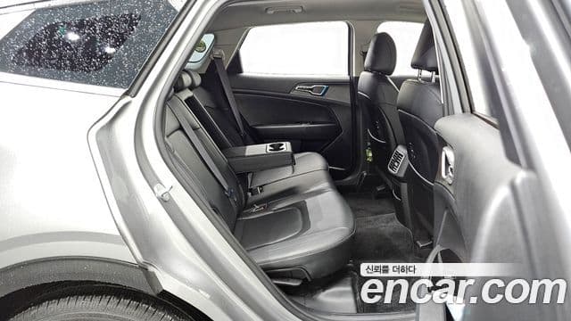 Kia Sportage 2021 — ფოტო 11/20