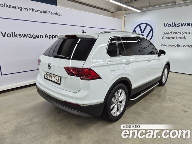 Volkswagen Tiguan 2020 — Фото 2/20