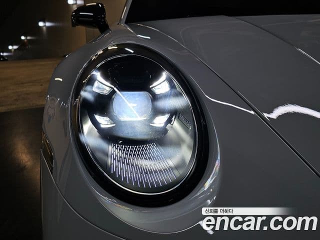 Porsche 911 2023 — Photo 15/20