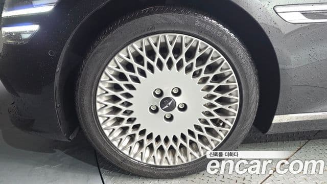 Genesis Electrified G80 2024 — ფოტო 5/20
