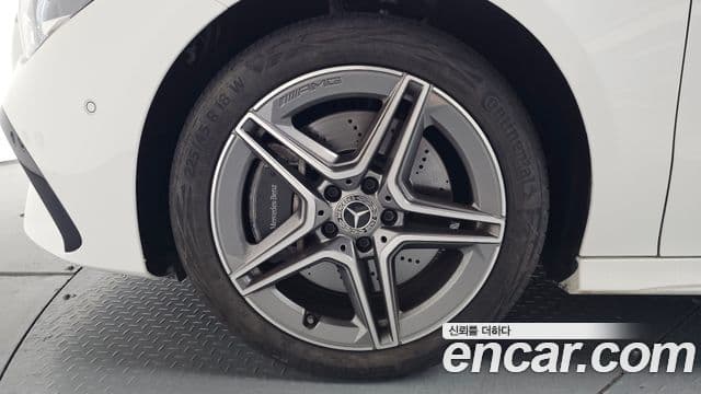 Mercedes-Benz CLA-Class 2025 — фото 5 из 20