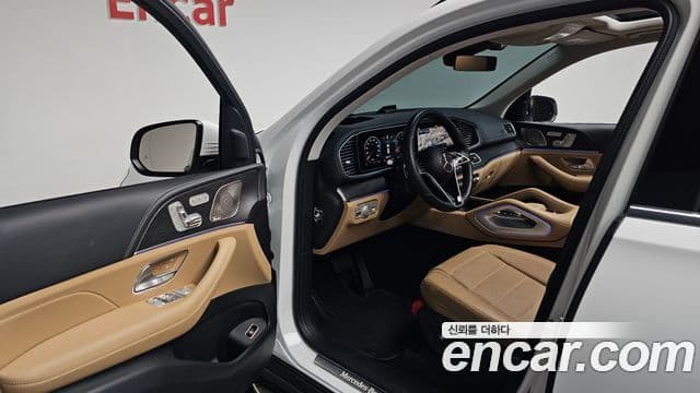 Mercedes-Benz GLE-Class 2025 — фото 10 из 20