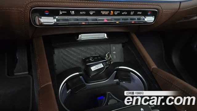Mercedes-Benz GLE-Class 2025 — Photo 34/35