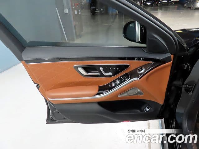 Mercedes-Benz S-Class 2021 — ფოტო 13/20