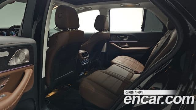 Mercedes-Benz GLE-Class 2025 — Photo 11/41
