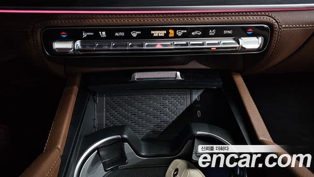 Mercedes-Benz GLE-Class 2025 — Photo 5/41