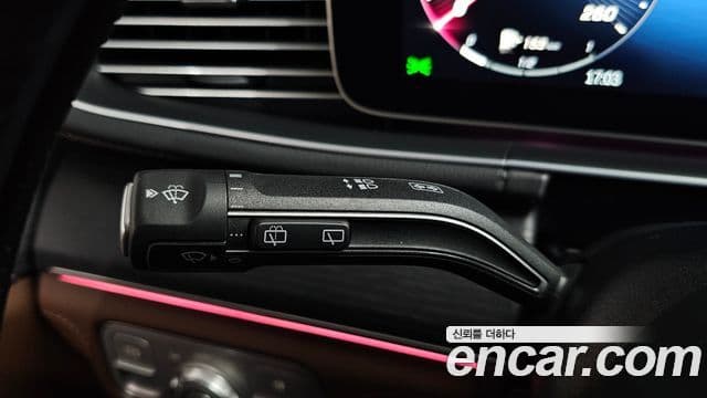 Mercedes-Benz GLE-Class 2025 — Photo 15/41
