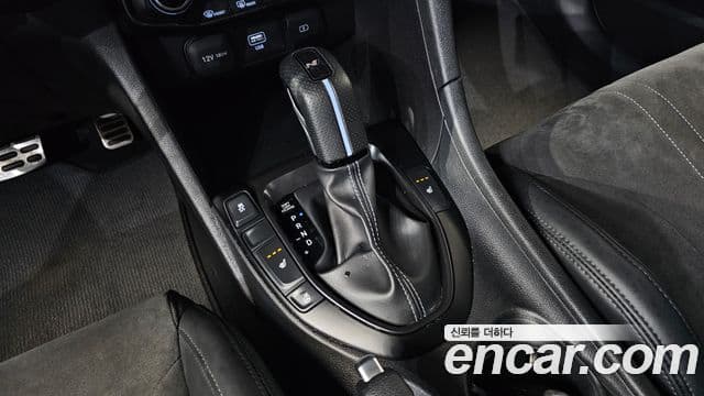 Hyundai Veloster 2020 — Şəkil 9/20