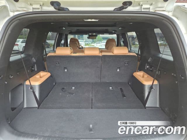 Hyundai Santa Fe 2023 — фото 13 из 20