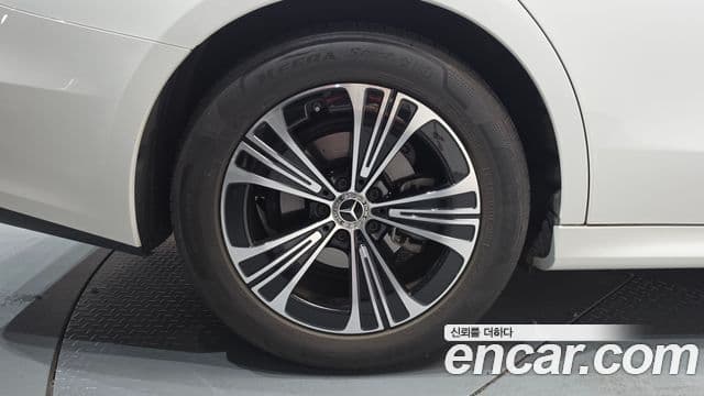 Mercedes-Benz E-Class 2024 — Şəkil 5/20