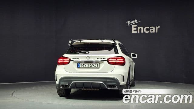 Mercedes-Benz GLA-Class 2018 — ფოტო 4/20