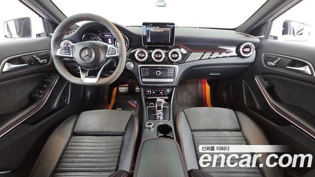 Mercedes-Benz GLA-Class 2018 — фото 7 из 20
