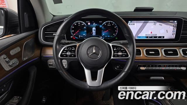 Mercedes-Benz GLE-Class 2020 — фото 13 из 20