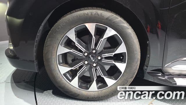 Kia Carnival 2023 — Şəkil 5/20