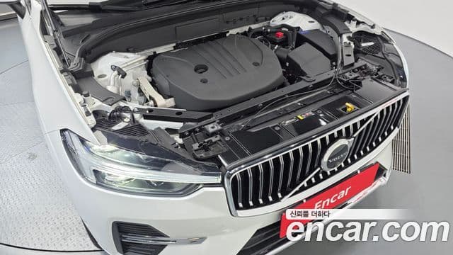 Volvo XC60 2022 — фото 6 из 20