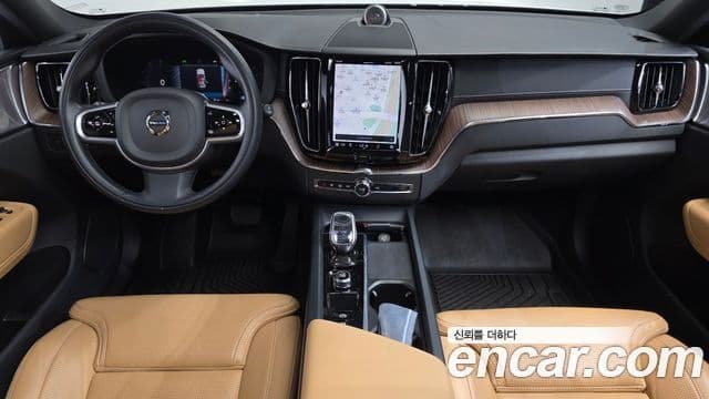 Volvo XC60 2022 — фото 7 из 20