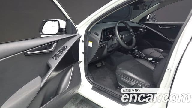 Kia Niro 2022 — Şəkil 10/20
