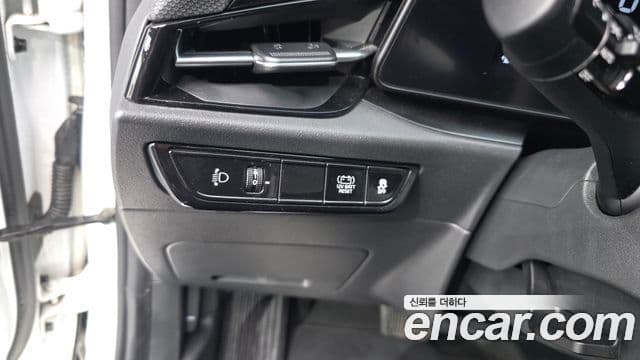 Kia Niro 2022 — Şəkil 19/20