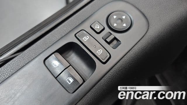 Hyundai Staria 2022 — ფოტო 15/20