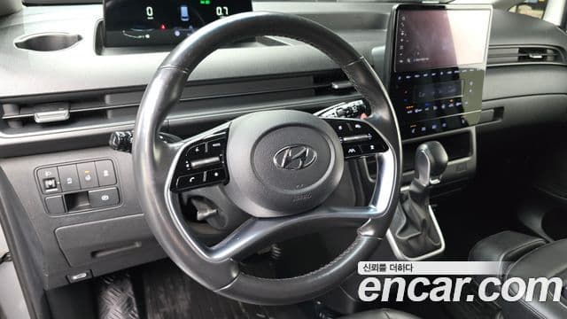 Hyundai Staria 2022 — ფოტო 16/20