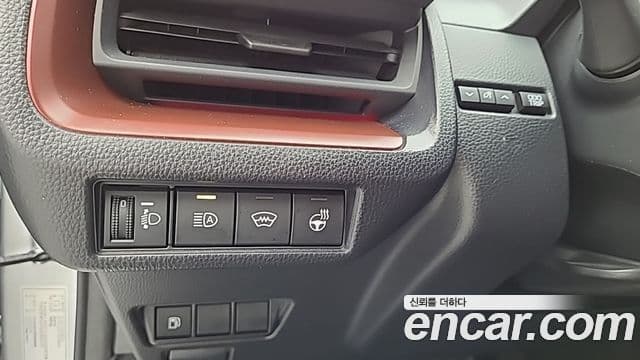 Toyota Prius 2024 — ფოტო 15/19