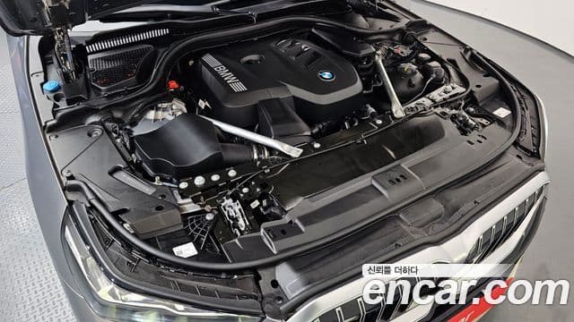 BMW 5 Series 2025 — Фото 6/20