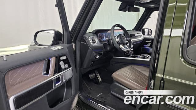 Mercedes-Benz G-Class 2023 — Фото 10/20